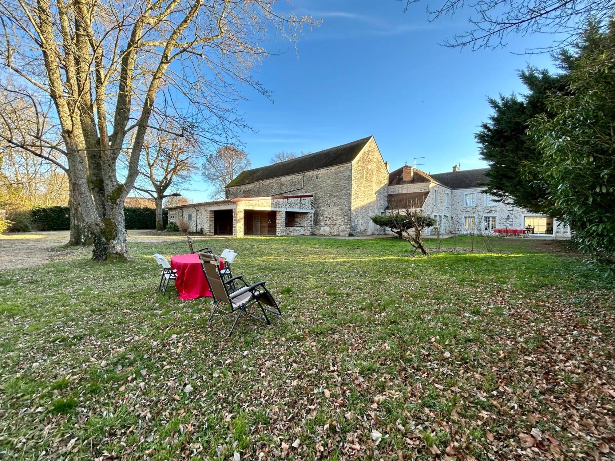 Le Domaine De Brie Apartment Chatillon-la-Borde Bagian luar foto