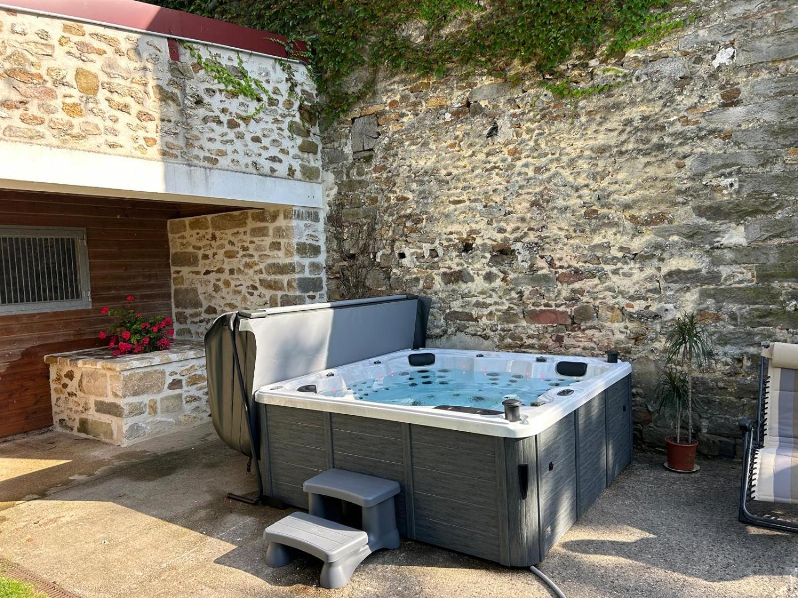 Le Domaine De Brie Apartment Chatillon-la-Borde Bagian luar foto